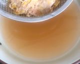 Hình bước làm 4 của món Men bánh mì tự nhiên từ hoa hồng (Rose yeast water)