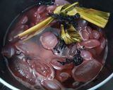 Foto langkah ke 3 dari resep Manisan Kolang Kaling Bunga Rosella.