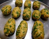 A picture of step 2 of Methi Muthiya.