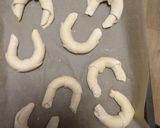 Házi kifli recept fázis 5 fotója