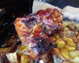 Foto del paso 3 de la receta: Codillo al horno con patato asado y verduras. Delicious