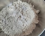 A picture of step 1 of Bajri - jowar bhakri.