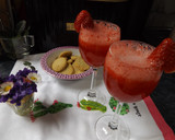 Foto del paso 2 de la receta: Cóctel de champagne con fresas y Cointreau