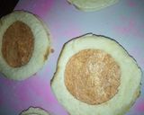 A picture of step 5 of Pizza disc sandwich.
