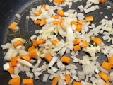 Alitas de pollo con verduras