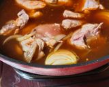 Foto langkah ke 3 dari resep Ayam goreng mentega.