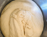 Foto del paso 1 de la receta: Pancitos caseros 🤗ideales para rellenar 🍞🥖