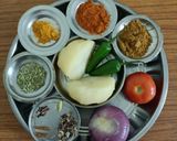 A picture of step 1 of Aloo sabji.