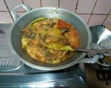 Foto langkah ke 5 dari resep 40. Sup Gurih Ikan Mas Bumbu Kuning.