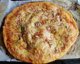 Foto del paso 2 de la receta: Pizza hojaldrada multiquesos con Jamón dulce y Nueces