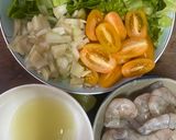 Hình bước làm 1 của món Salad bơ tôm