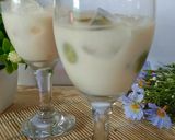 Foto langkah ke 3 dari resep Iced Coffee Matcha Latte.