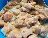 A picture of step 3 of Sweet sour chicken sauce 😋.