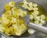 केले के चिप्स (kele ke chips recipe in Hindi) रेसिपी चरण 4 फोटो