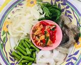 ผัดกะเพรากุ้ง ปลาหมึก วิธีทำสูตร 2 รูป