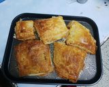 A picture of step 7 of Chicken puff pie#4weeks challenge.
