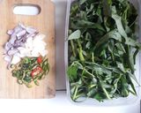 Foto langkah ke 1 dari resep Tumis kangkung simple.