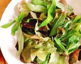 Hình bước làm 1 của món Salad Cá Hồi Ngâm Tương Sốt Dầu Dấm
