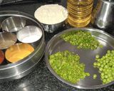 વટાણા ના પુડલા (Vatana Pudla Recipe In Gujarati) રેસીપી સ્ટેપ1ફોટો