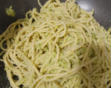 Foto del paso 3 de la receta: Spaghetti con falso pesto de brócoli