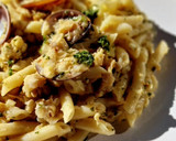 Foto del paso 9 de la receta: Macarrones con sofrito de merluza y almejas