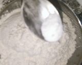 A picture of step 5 of Flag cake without oven.