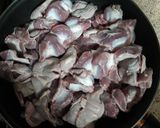 Foto del passaggio 1 della ricetta Durelli di pollo alle cipolle(VENTRIGLI)