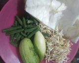 Foto langkah ke 1 dari resep Lotek sayur simpel.