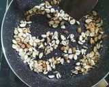 A picture of step 1 of Granola fantasy snack bar.