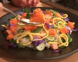 A picture of step 4 of Salmon oyako chirashi sushi.