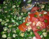 A picture of step 5 of Masala Bhindi.