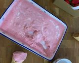 A picture of step 2 of Strawberry Ice cream.
