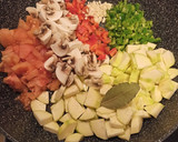 Foto del paso 1 de la receta: Merluza con verduras