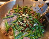 Foto langkah ke 3 dari resep Tumis Daging Sapi Giling Kacang Panjang&Tauge.