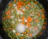 Foto del paso 7 de la receta: Pollo a la mantequilla acompañado con ensalada rusa