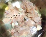 A picture of step 2 of Vegetables Chicken Chili with out oil.