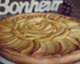 Une image de l'étape 5 de Tarte aux pommes caramélisées.