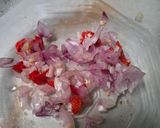 Foto langkah ke 1 dari resep Rujak Timun.