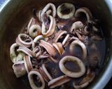Foto langkah ke 1 dari resep Cumi asam manis Pedas (seafood).