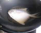 Foto langkah ke 2 dari resep 250. Ikan Bawal Bumbu Acar Kuning.