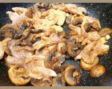 Stroganoff csirkemell recept fázis 2 fotója