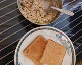 A picture of step 1 of Bread sandwich and ripe papaya.