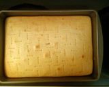 A picture of step 3 of Strawberry Soda Cake.
