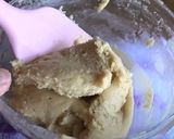A picture of step 8 of Easy Crunchy Cookie Crust Melon Pan.