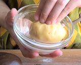 A picture of step 19 of Easy Crunchy Cookie Crust Melon Pan.