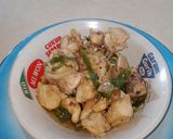 Foto langkah ke 4 dari resep Oseng ayam cabe hijau.