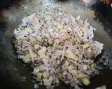 A picture of step 2 of Vermicelli Upma.
