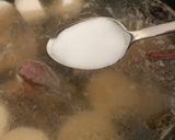 A picture of step 5 of Pho [Beef Noodle Soup].