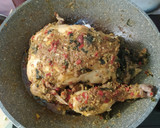 Foto langkah ke 3 dari resep Ayam Betutu Daun Singkong.