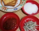 Gambar langkah 1 resipi Biskut Tawar Sambal.